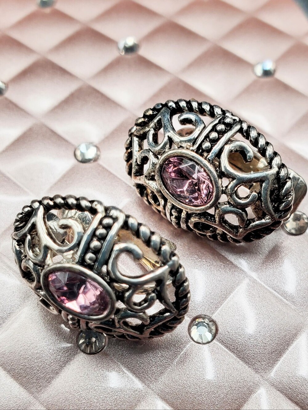 Vintage Avon 1970s Silver Tone Filigree Oval Clip On Earrings /Pink Rhinestone